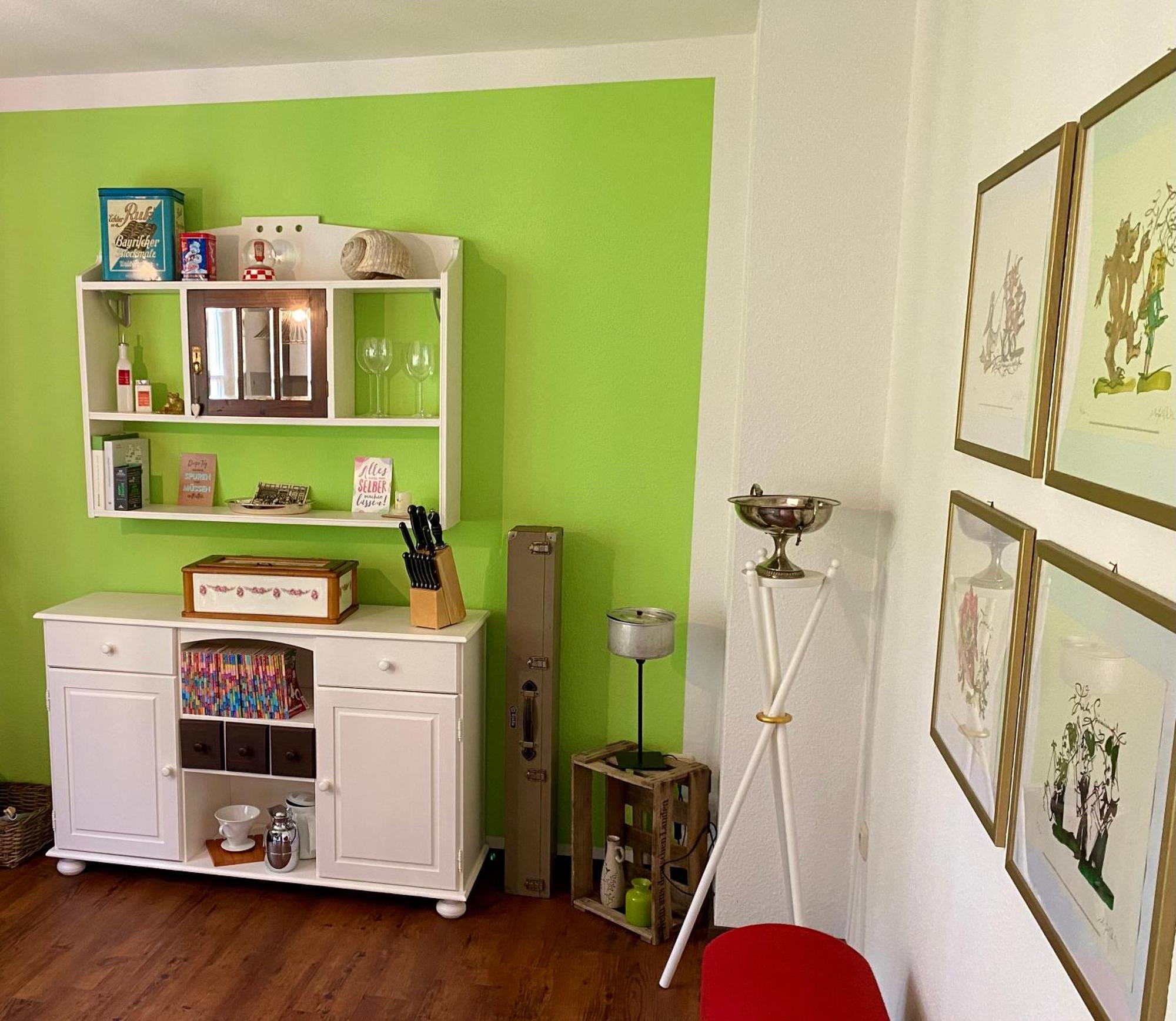 Eine Gemuetliche Ferienwohnung Mit Garten Bad Karlshafen Bagian luar foto